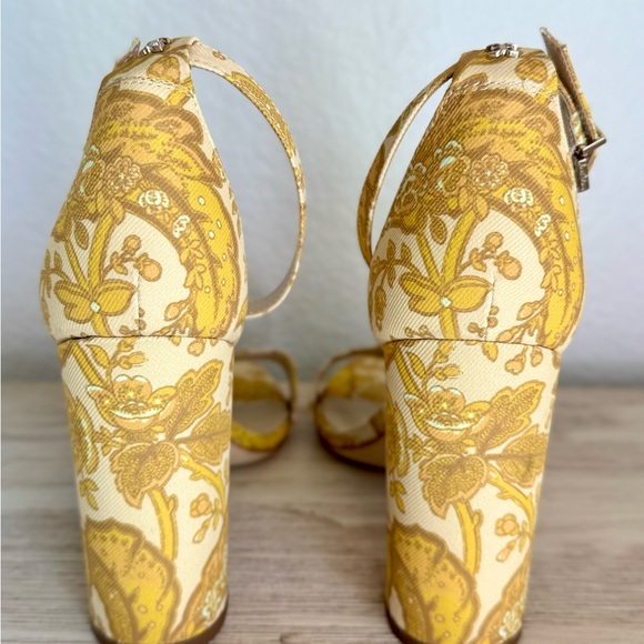Sam Edelman Yellow Floral Sandals 8.5 size - Picture 2 of 7